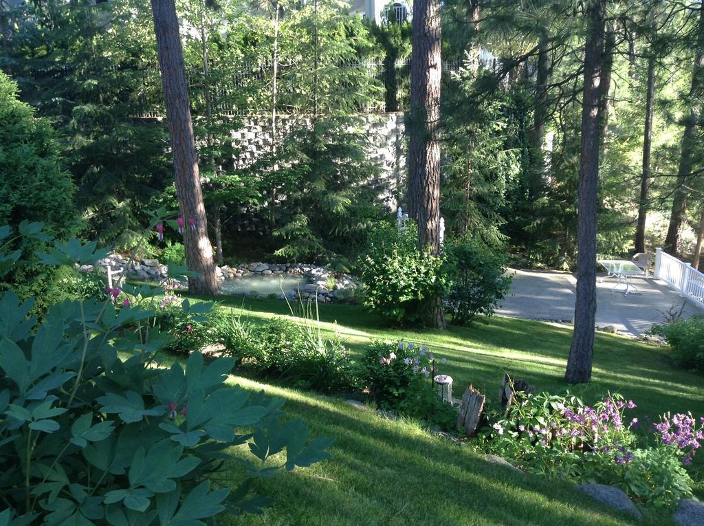 River Cove Elegant Waterfront Bed & Breakfast Post Falls Exterior photo